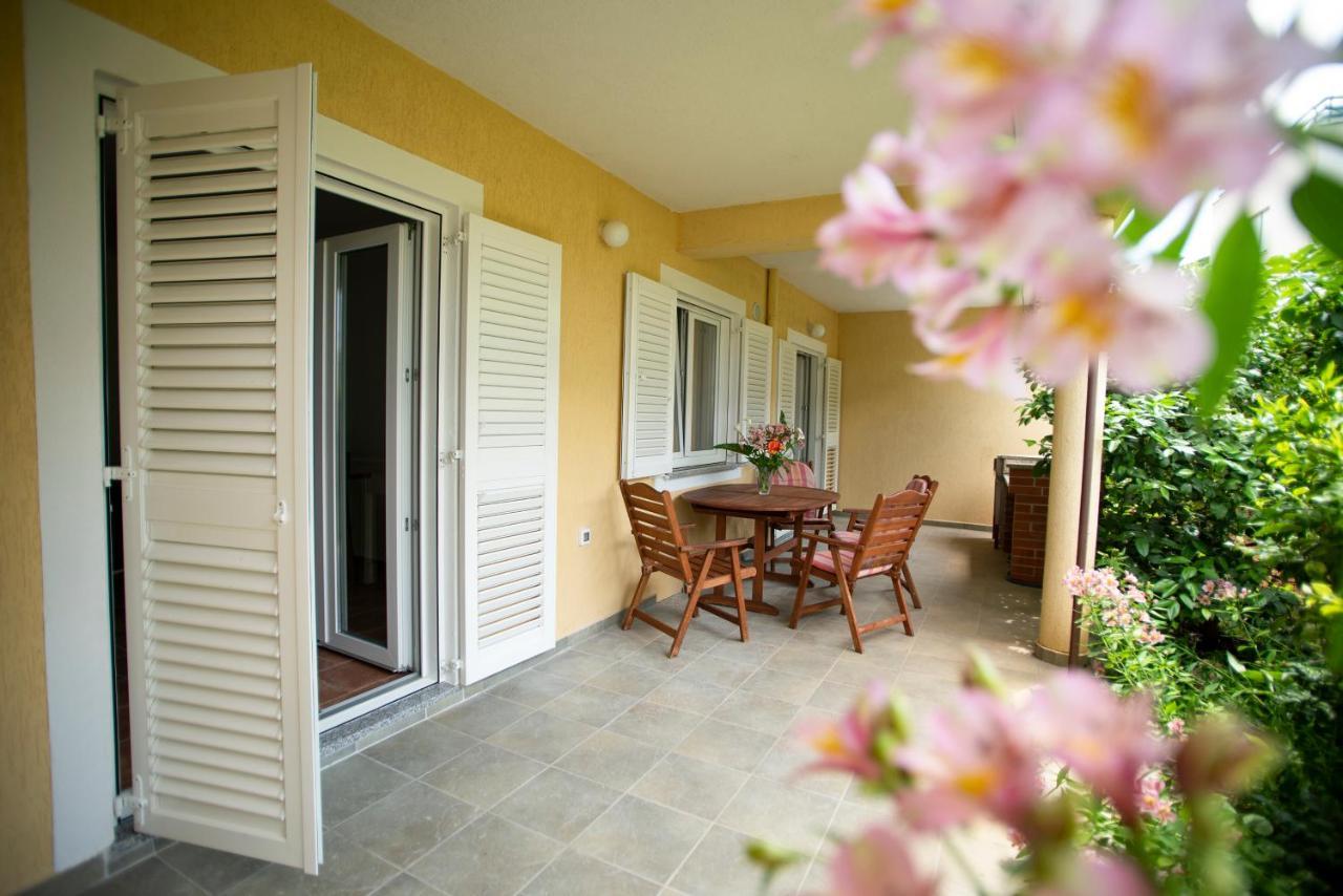 Apartment Nina Rovinj Exterior photo